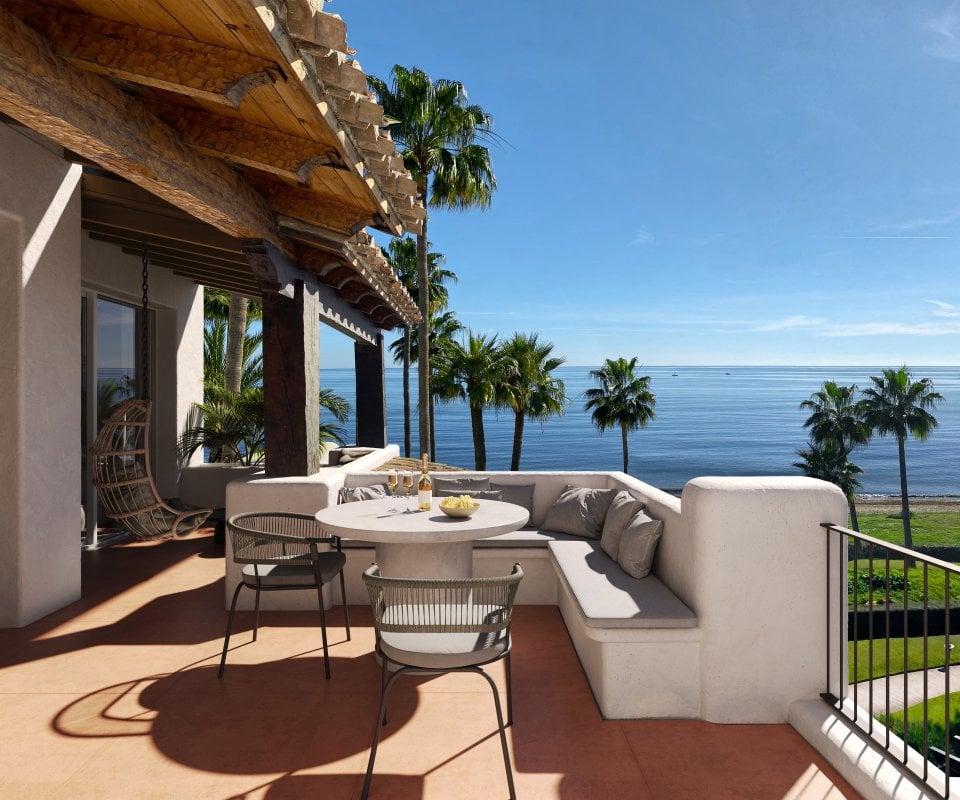 Luxurious front line beach penthouse 